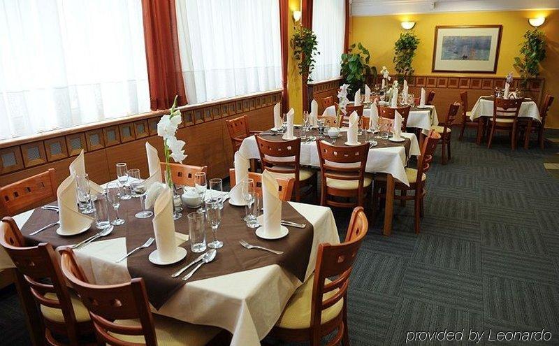 Hotel Dal Gdansk Restoran fotoğraf